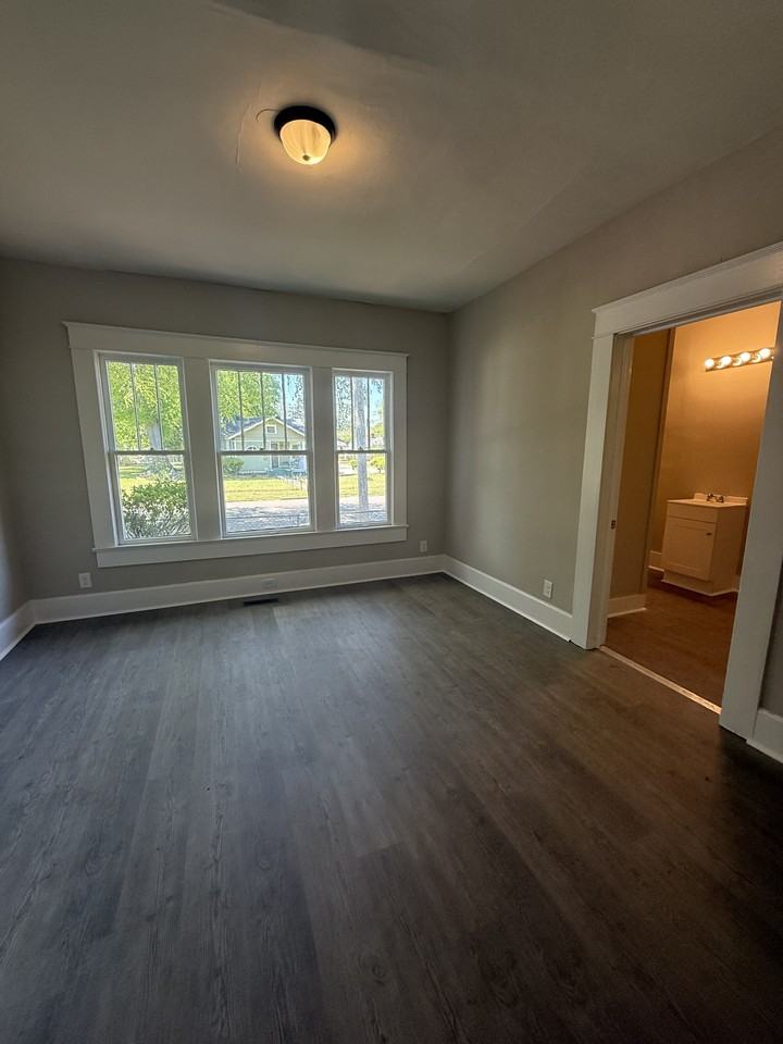 1698 Dennison Ave Sw #1 - Photo 5 of 8