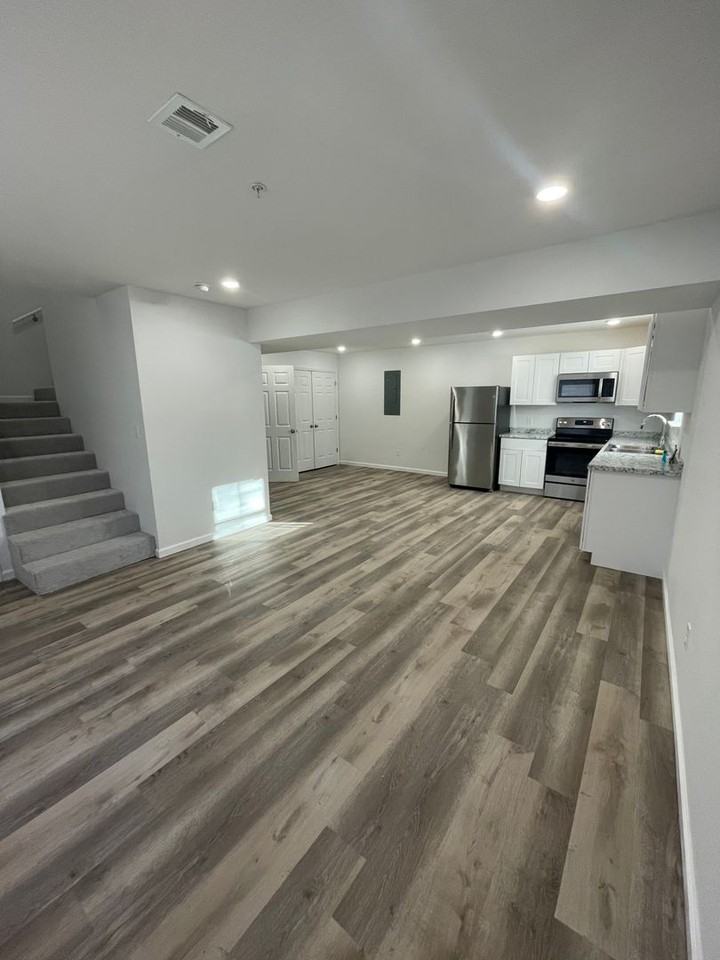 422 Doxey St #2 - Photo 3 of 19