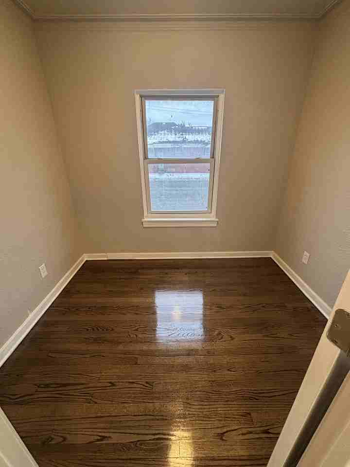 373 Taft Pl #1 - Photo 3 of 20