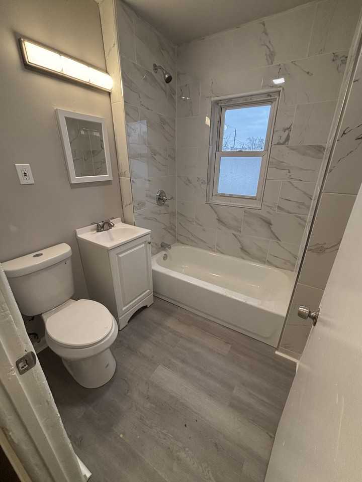 373 Taft Pl #1 - Photo 4 of 20