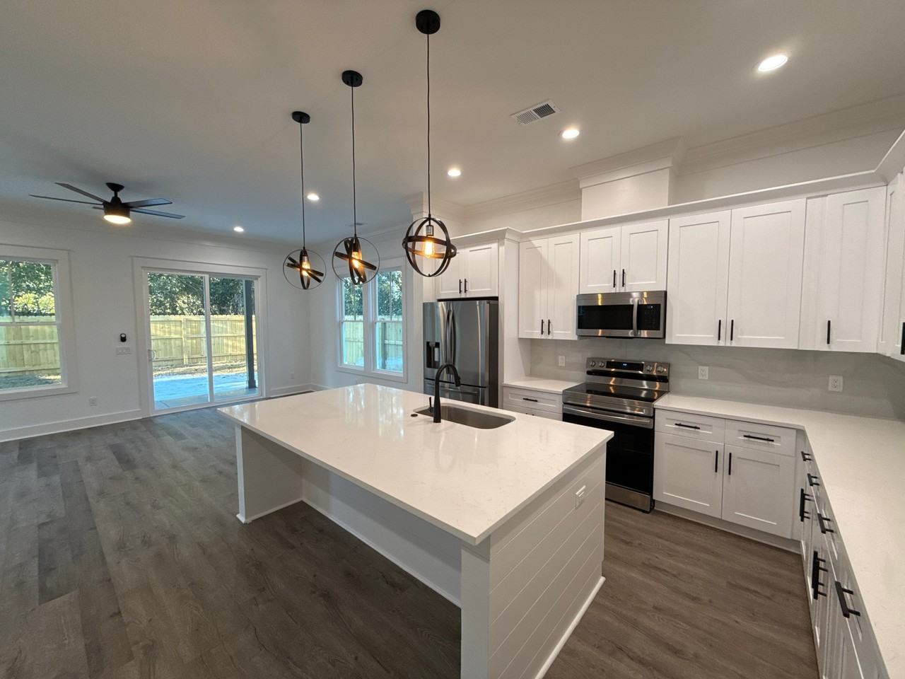 2018 Riverview Ave #1 - Photo 6 of 27