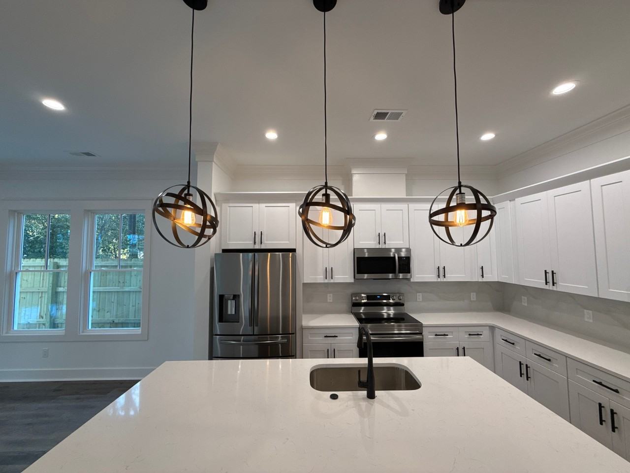 2018 Riverview Ave #1 - Photo 7 of 27