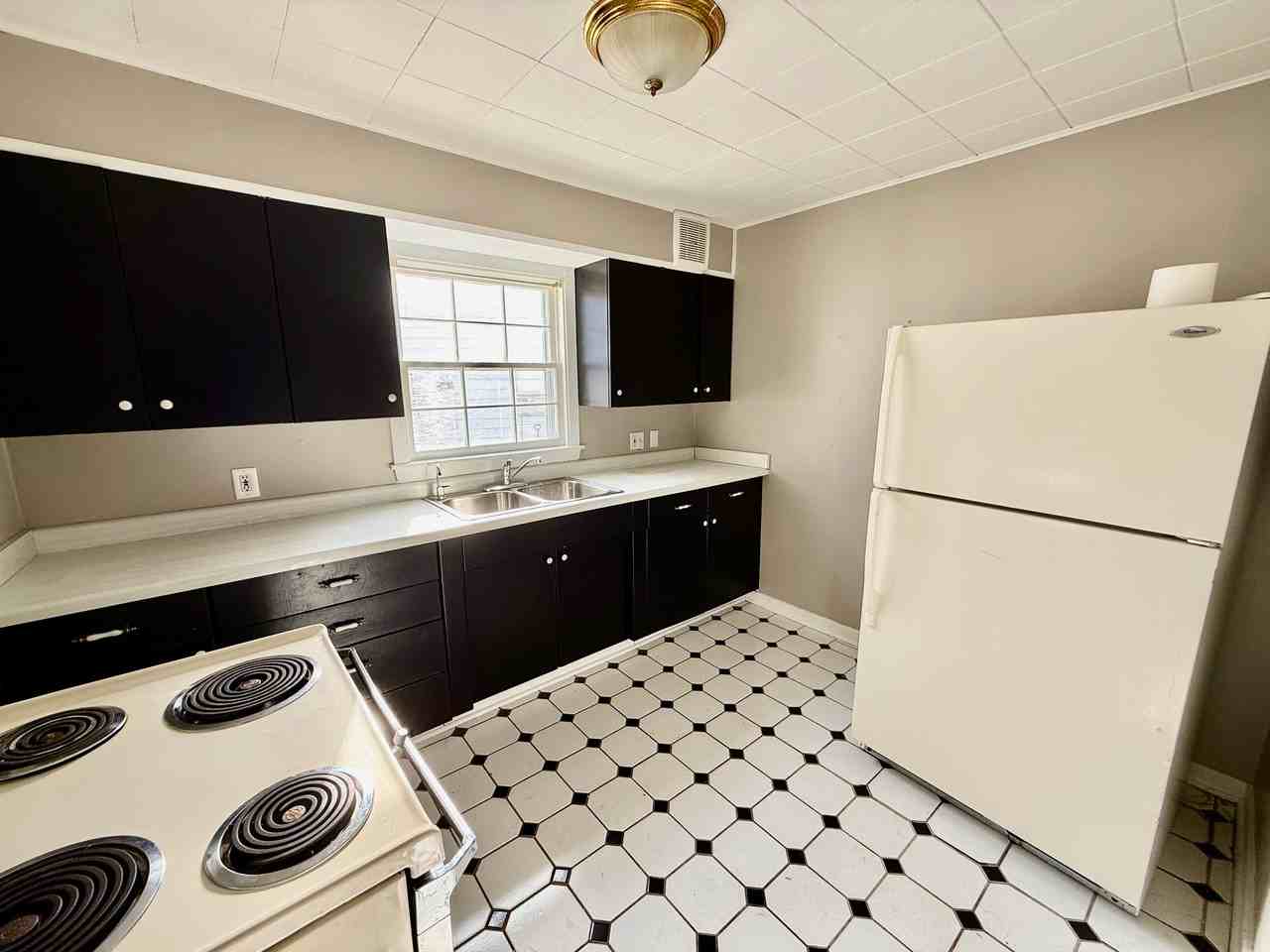 1306 2nd Ave Sw #1 - Photo 5 of 20