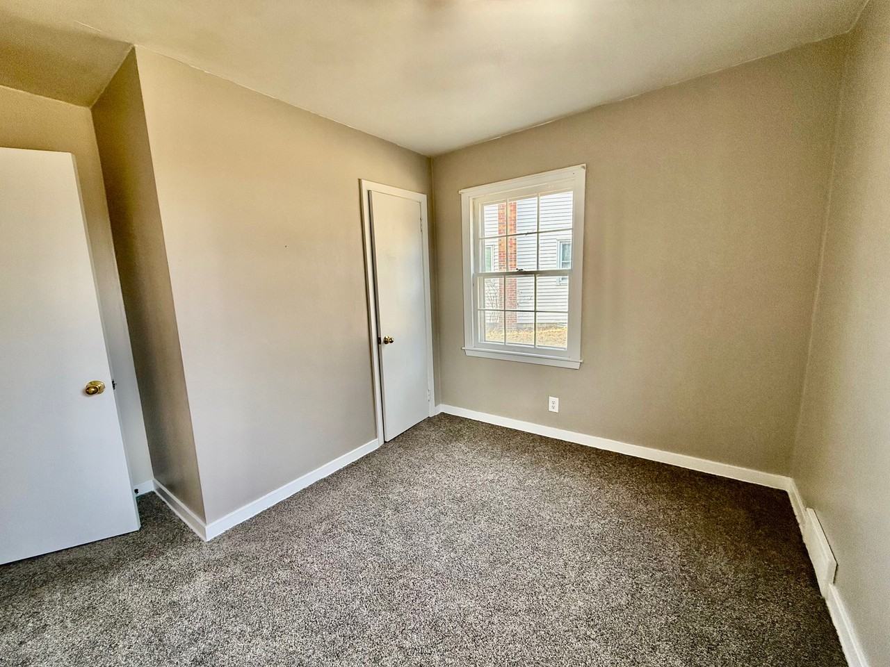 1306 2nd Ave Sw #1 - Photo 6 of 20