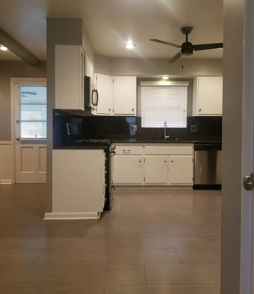 324 Cumberland Dr #1 - Photo 5 of 50