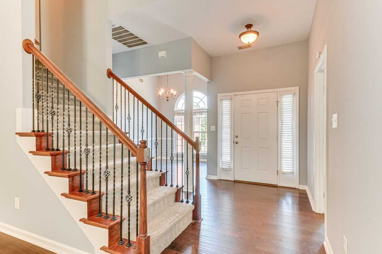 1231 Pinnacle Dr #1 - Photo 3 of 36