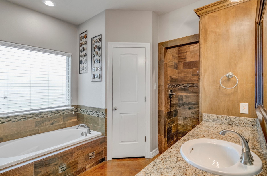 6407 Norwood St #1 - Photo 6 of 7