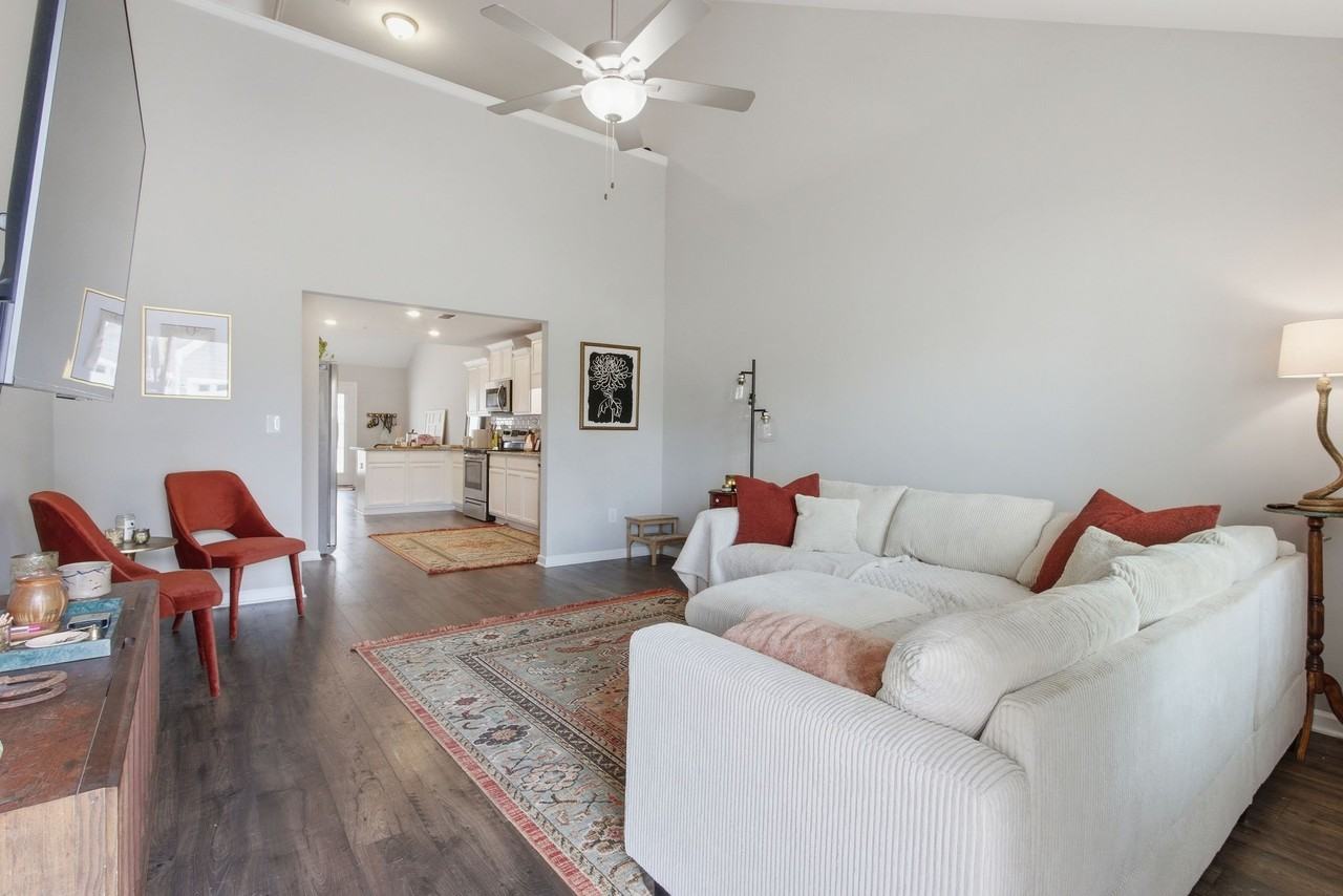 220 Ruth Way #1 - Photo 6 of 30