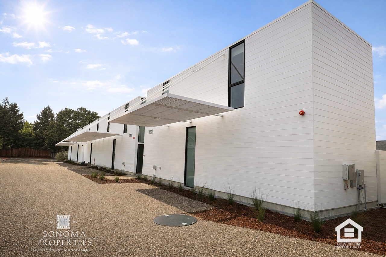 1205 Broadway - Photo 2 of 31