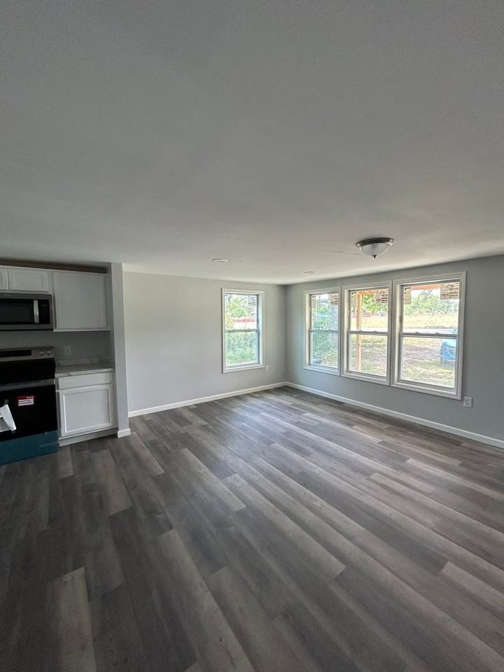 4 Slaton St - Photo 3 of 17