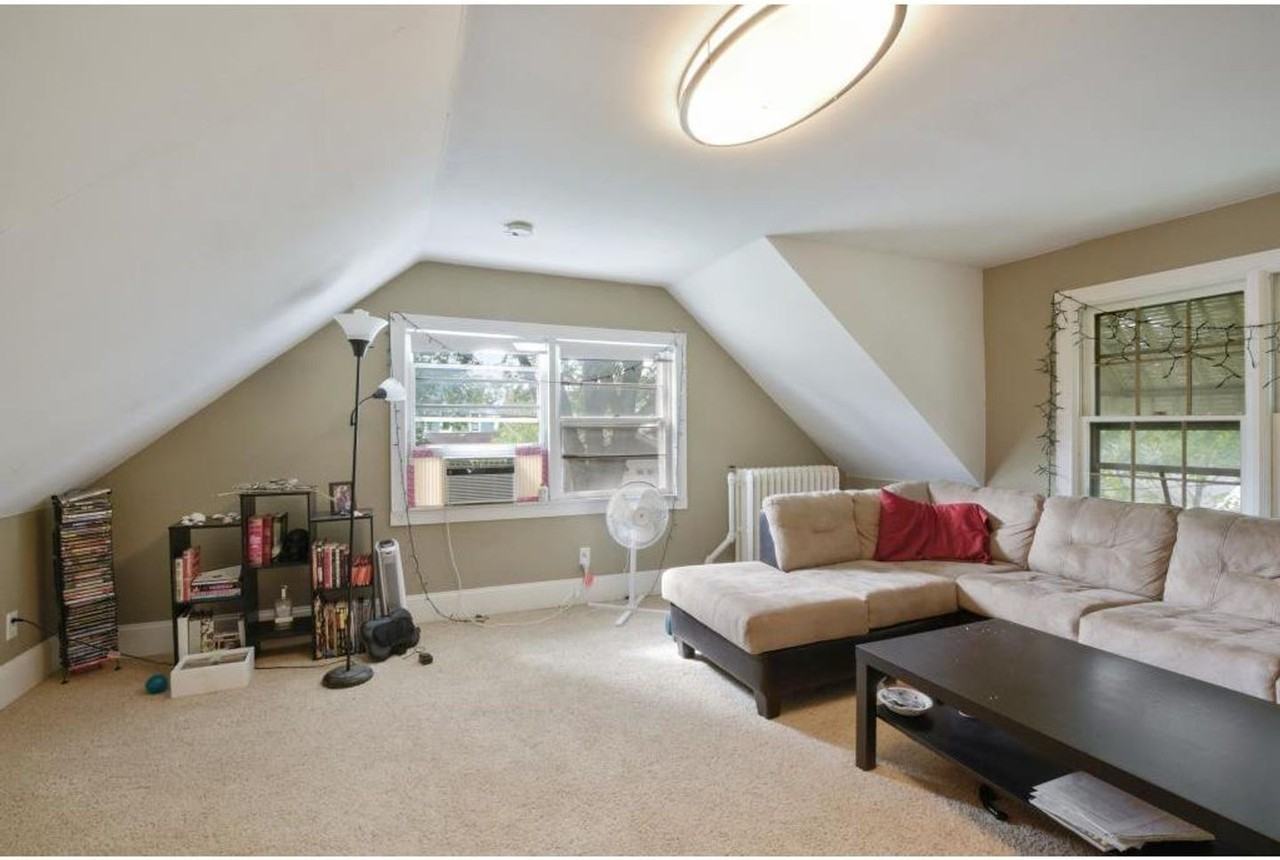 1270 Seminary Ave - Photo 3 of 9