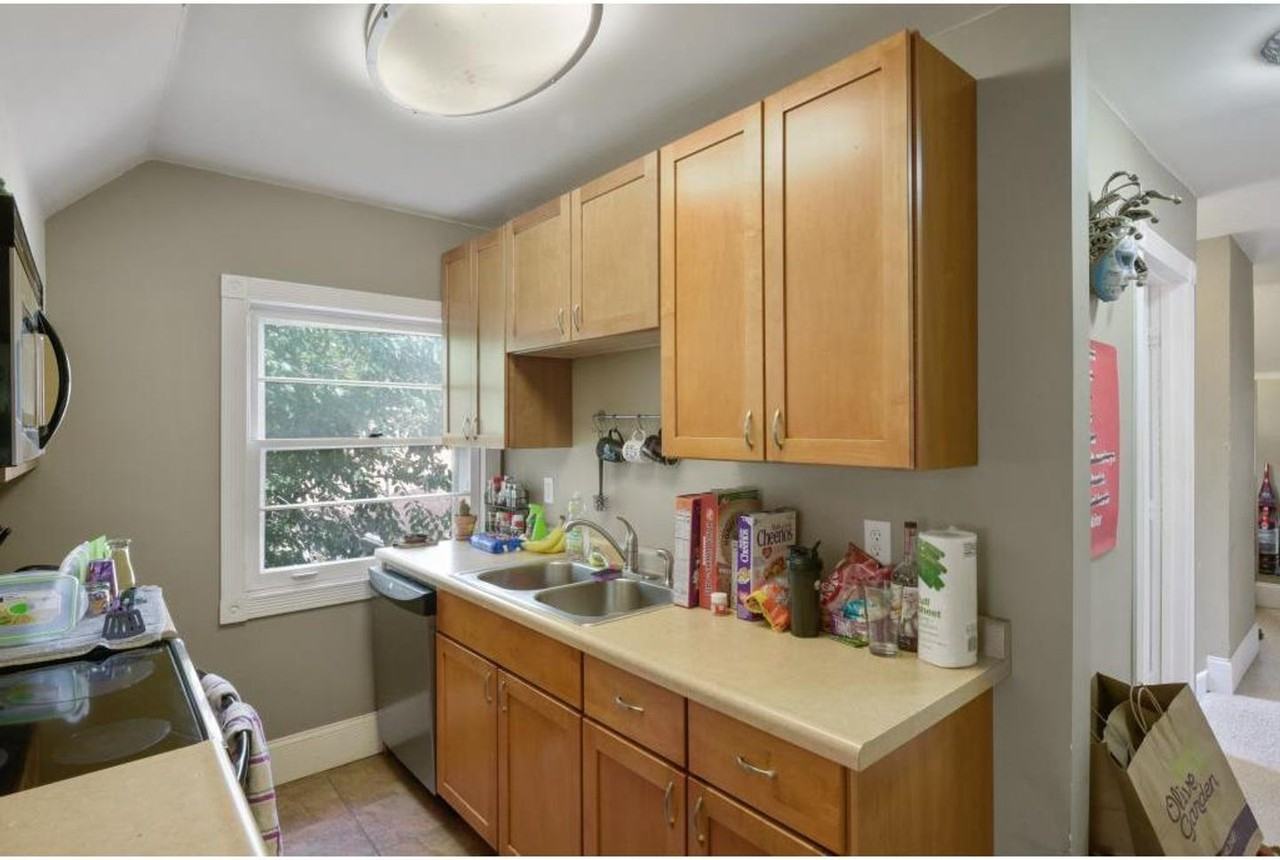 1270 Seminary Ave - Photo 6 of 9