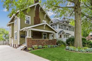 featured image of 728 E College St