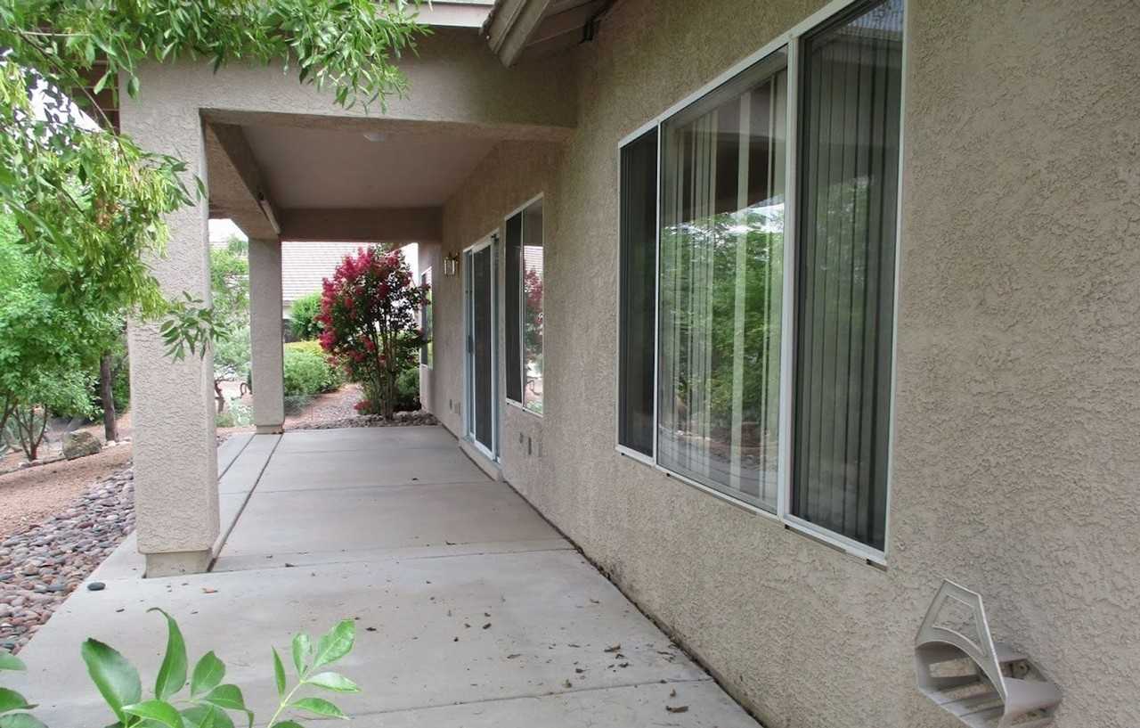 255 S Cottonwood Ranch Rd - Photo 2 of 16