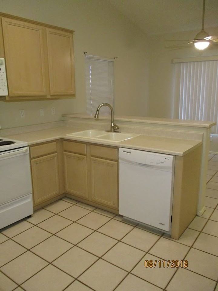 255 S Cottonwood Ranch Rd - Photo 7 of 16