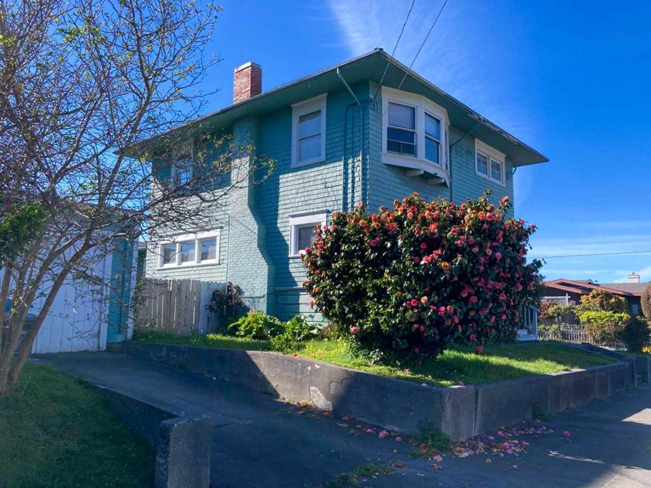 1004 K St - Photo 2 of 46