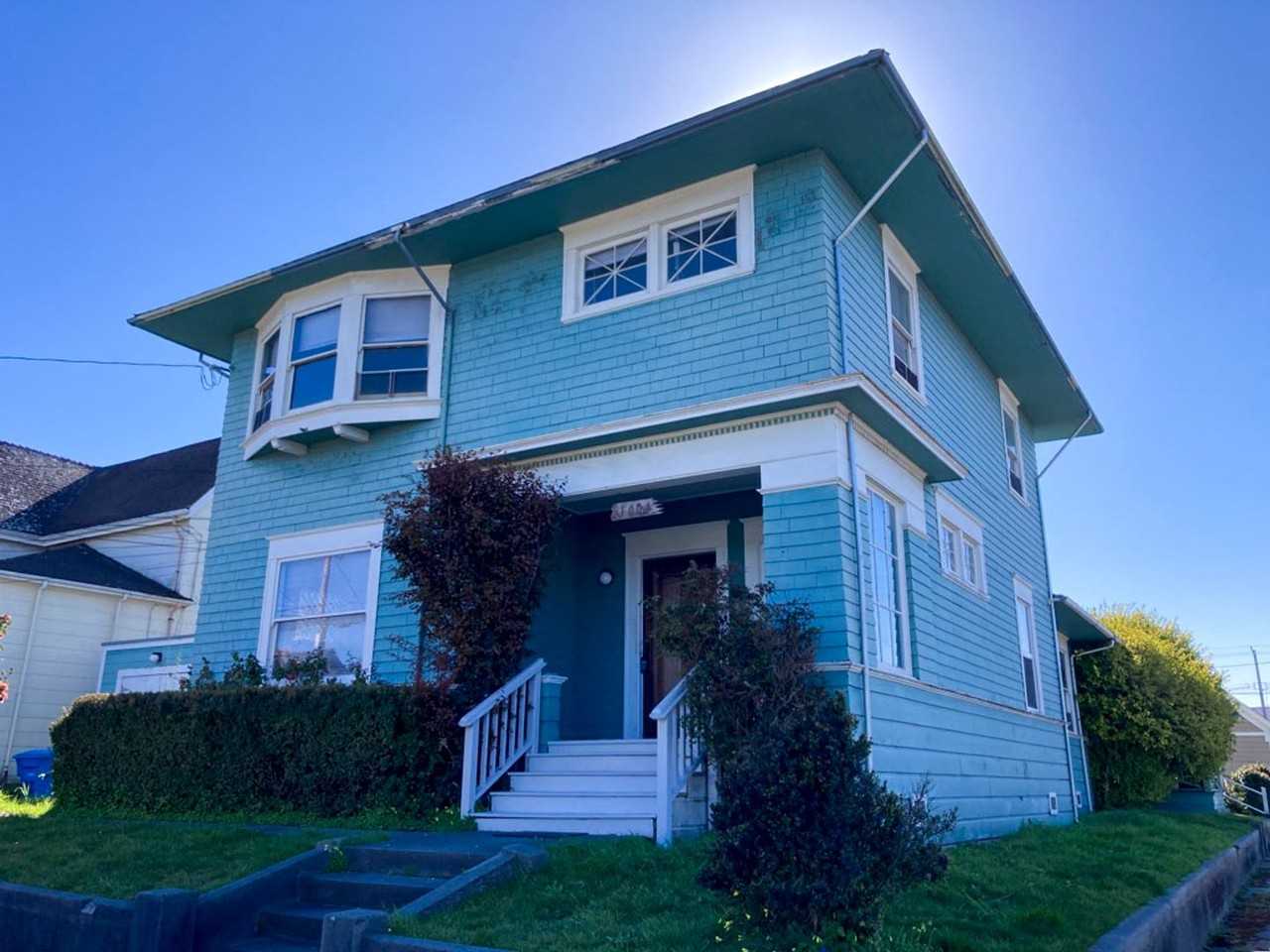 1004 K St - Photo 3 of 46