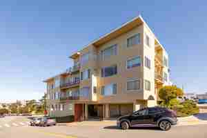 featured image of 600 Laurel St