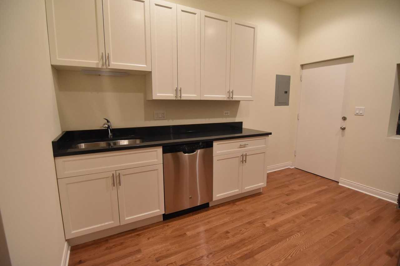 900-912 W. BELMONT - Photo 4 of 33