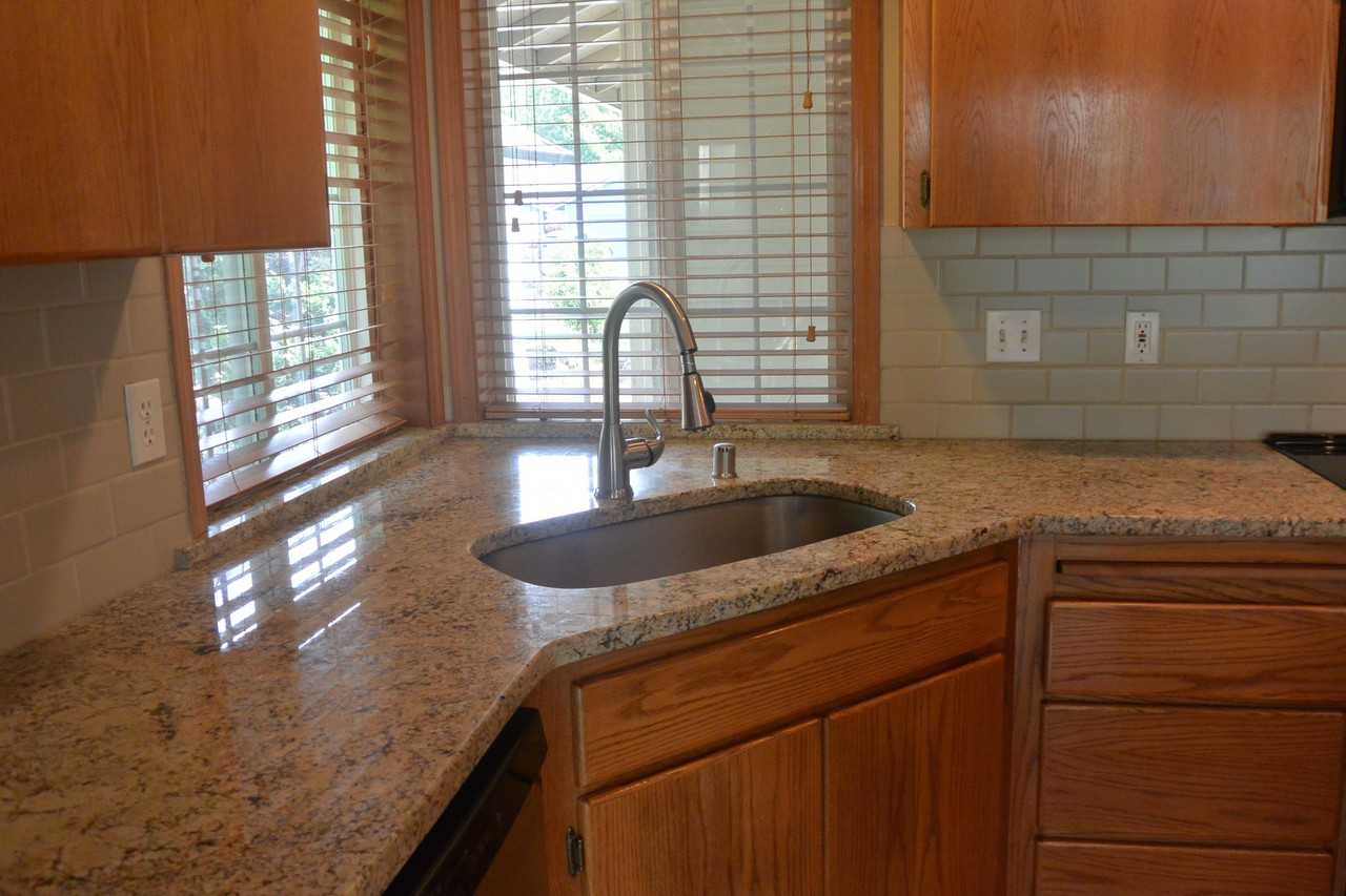 11702 Nw 26th Ave - Photo 7 of 21