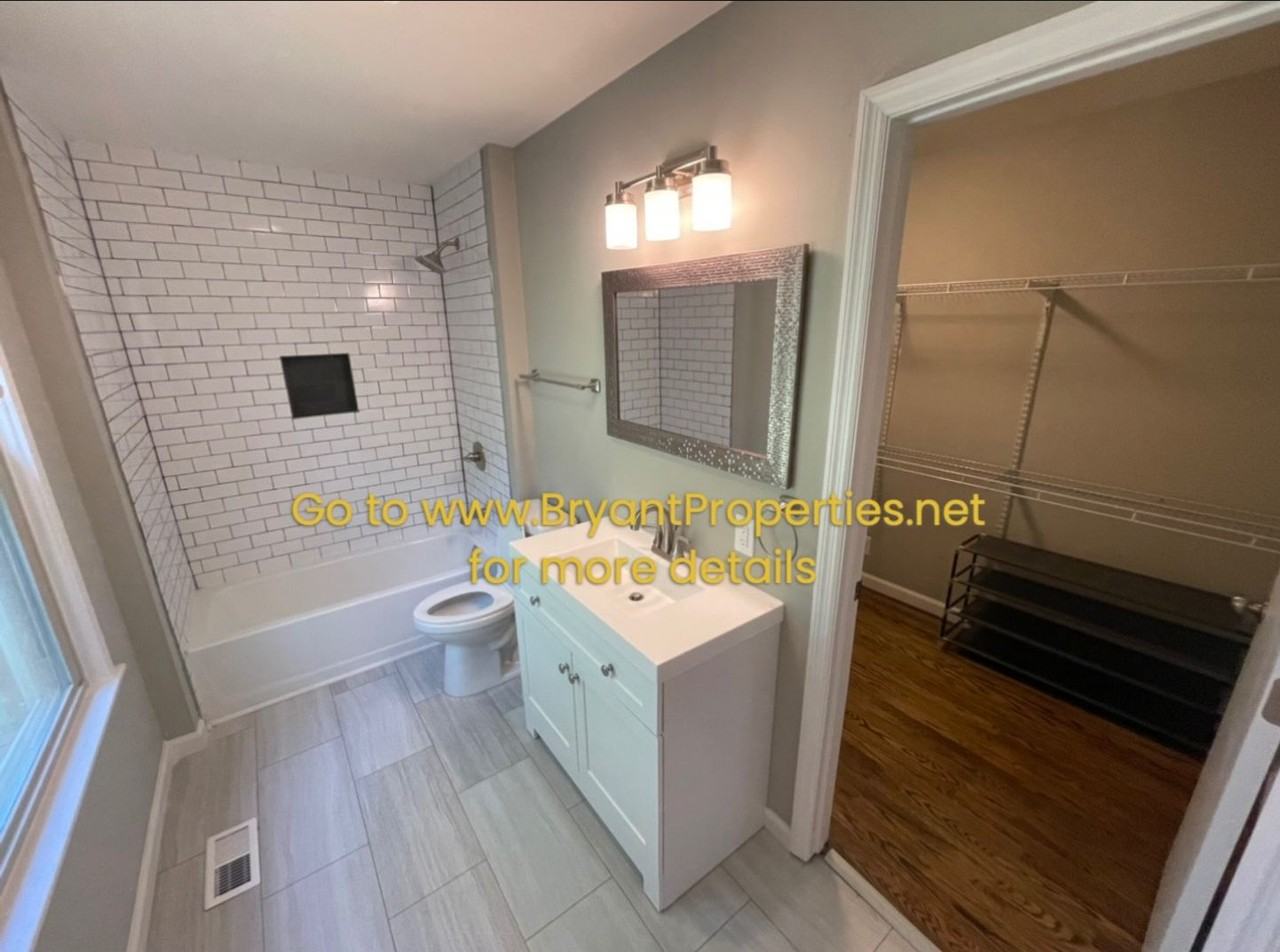 208 Jacksonian Dr - Photo 7 of 18