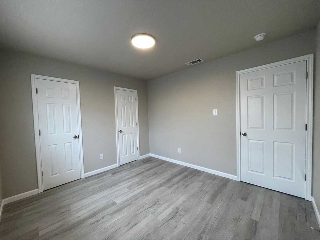 6019 Bedford Dr Apt B - Photo 4 of 13