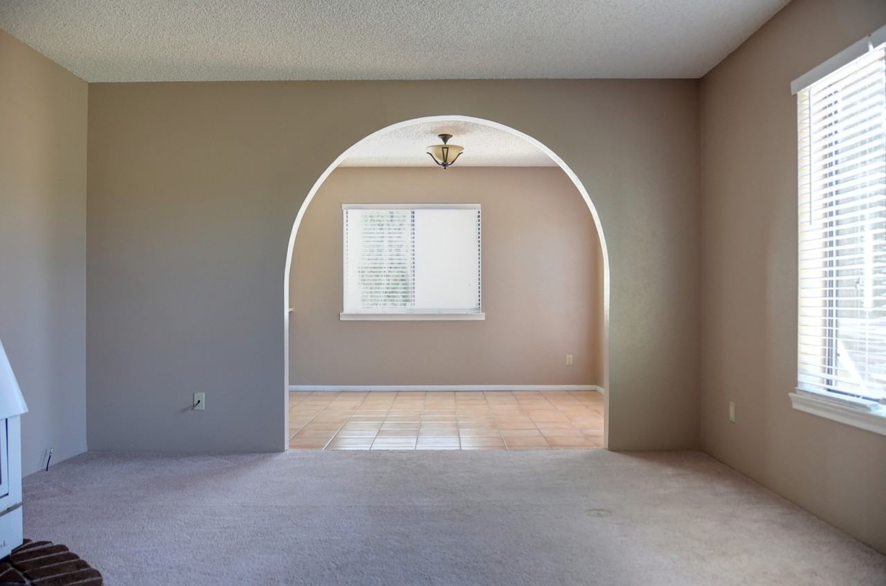 4523 E Robin Dr - Photo 7 of 22