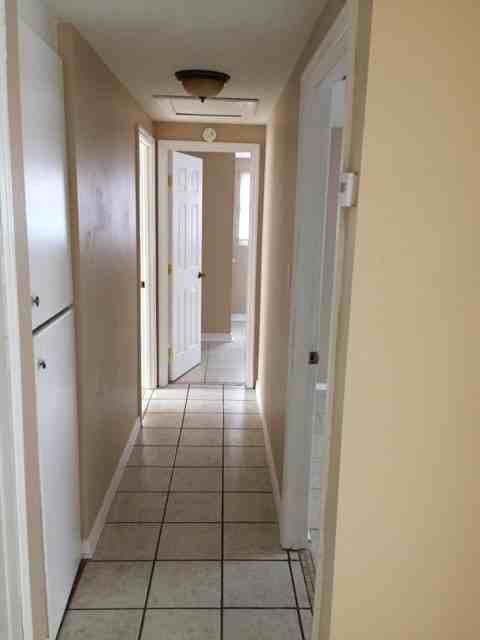 2111 Smithfield Cir S - Photo 4 of 9