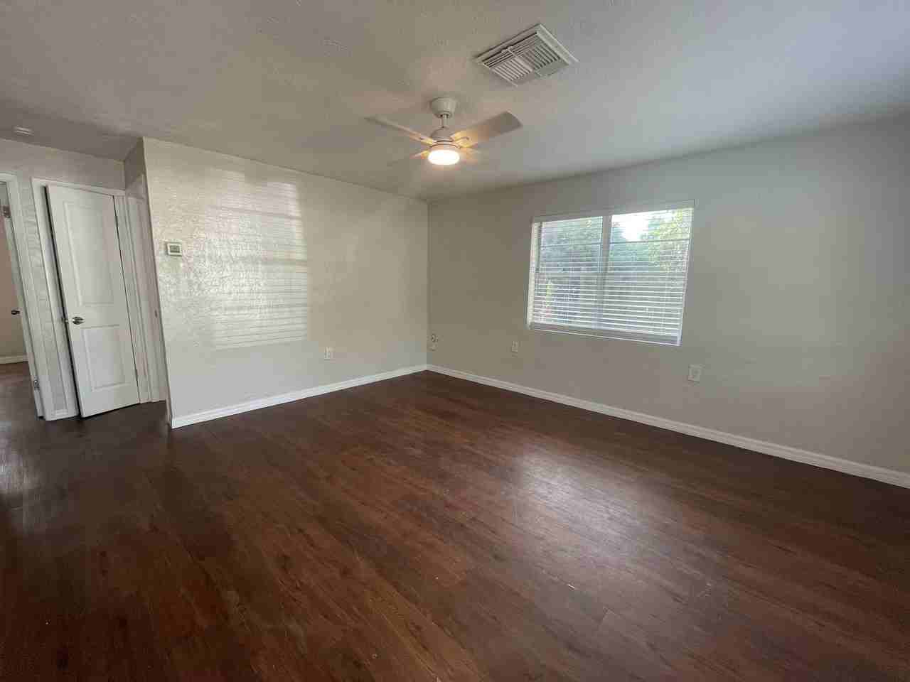 7730 Washington St - Photo 6 of 13