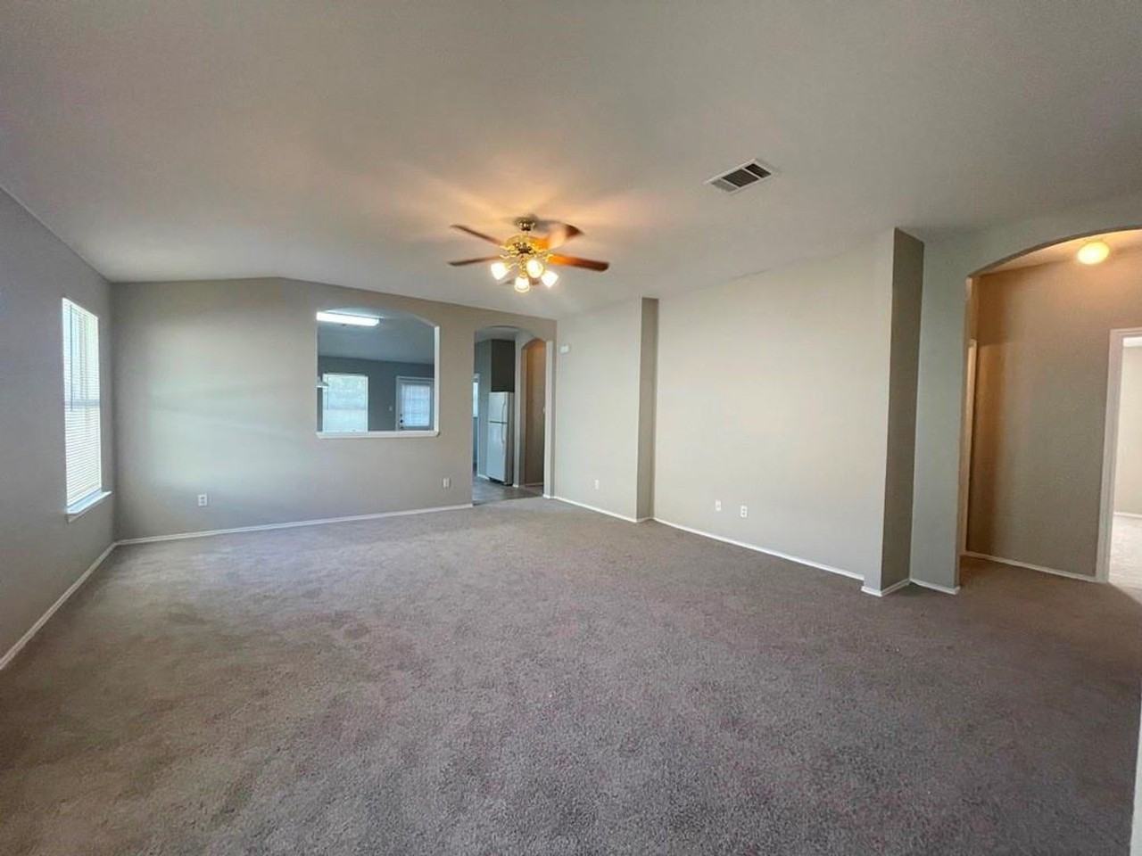 3403 Caleb Dr - Photo 3 of 30