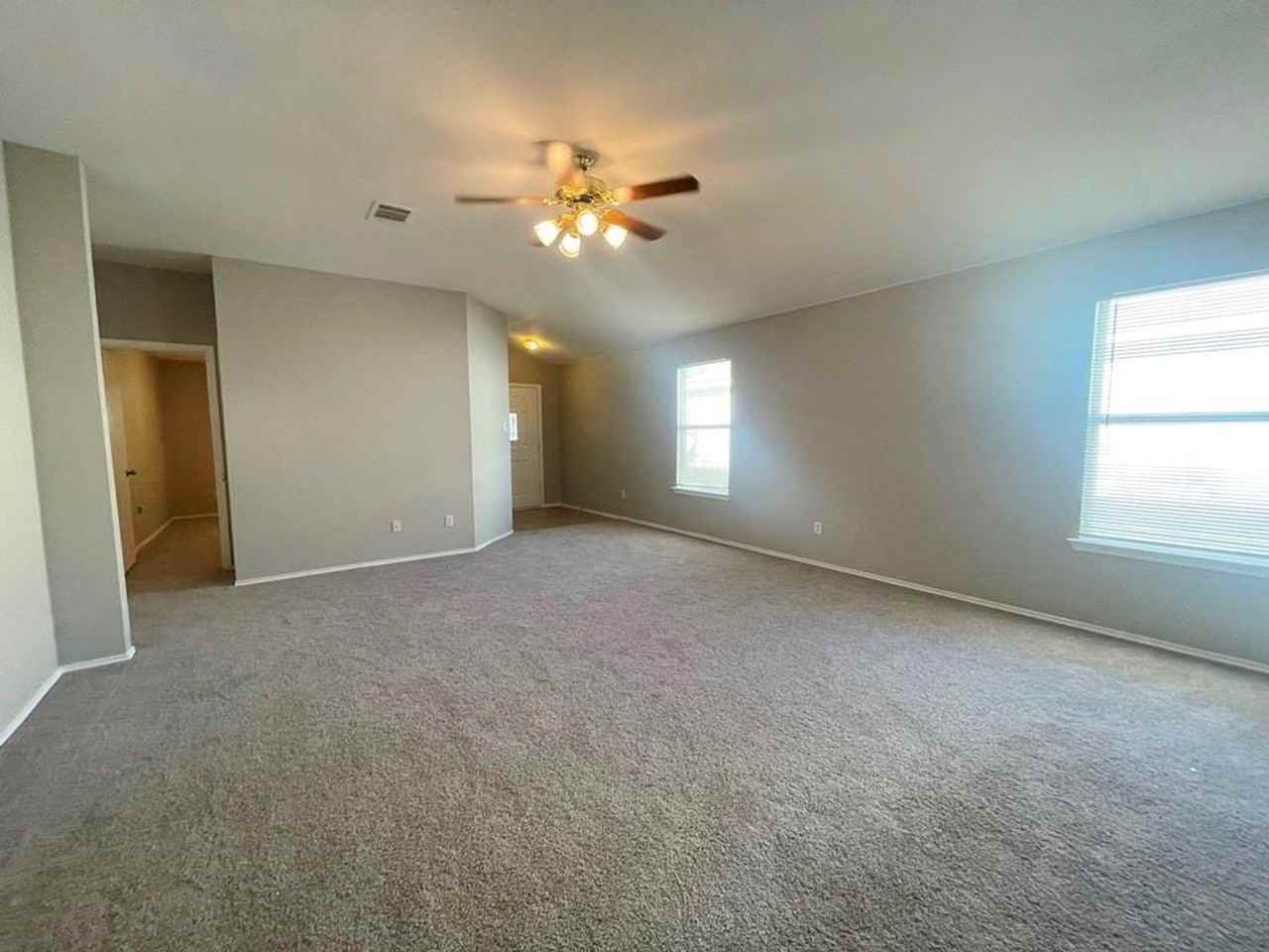 3403 Caleb Dr - Photo 5 of 30