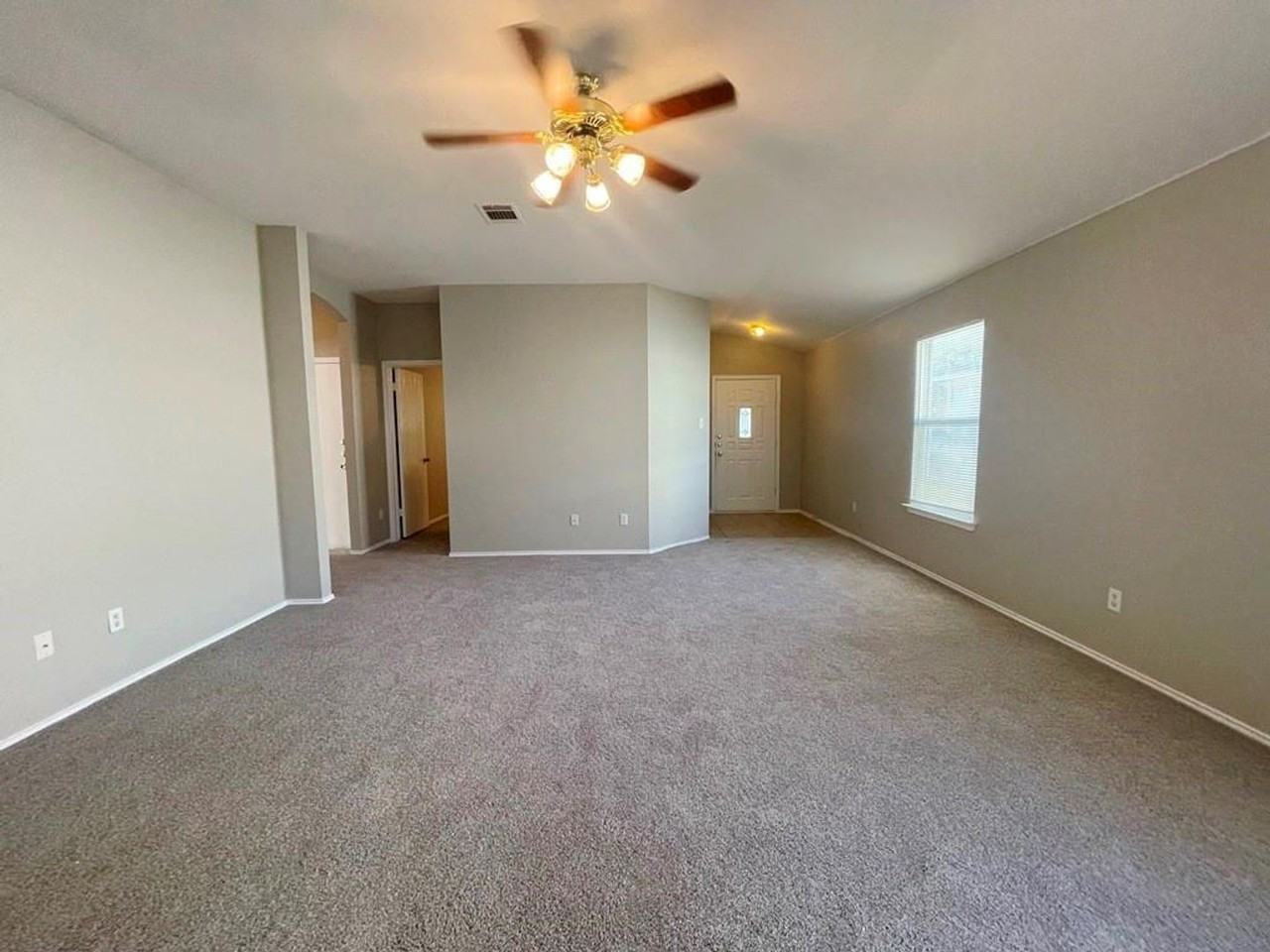 3403 Caleb Dr - Photo 6 of 30