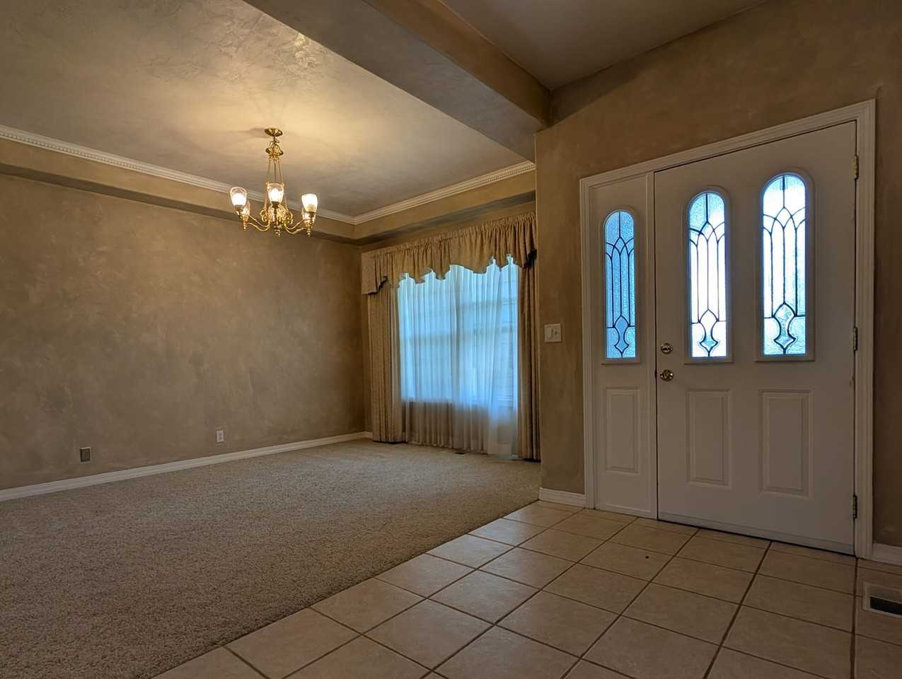 5925 Rombauer Rd - Photo 5 of 28