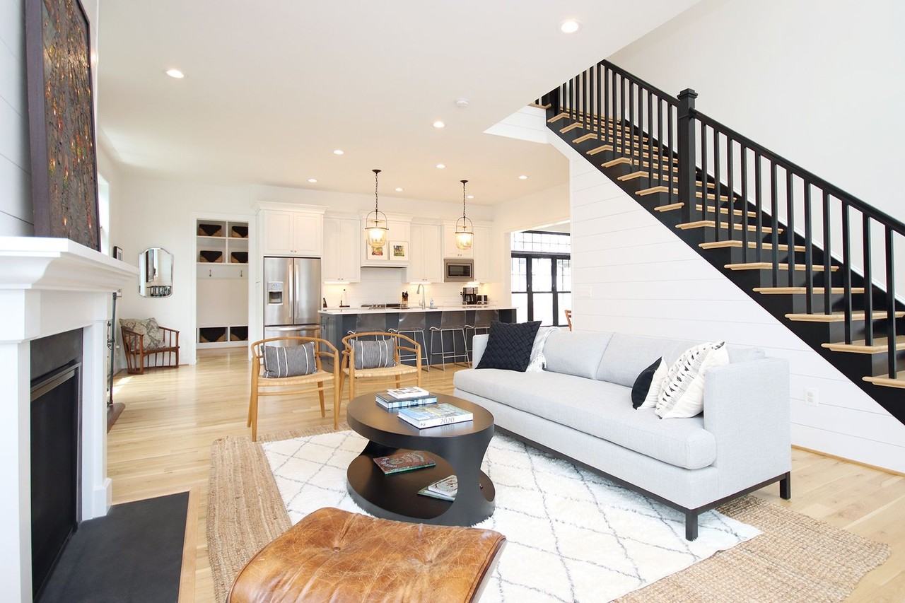 424 Lochlyn Hill Dr - Photo 7 of 40