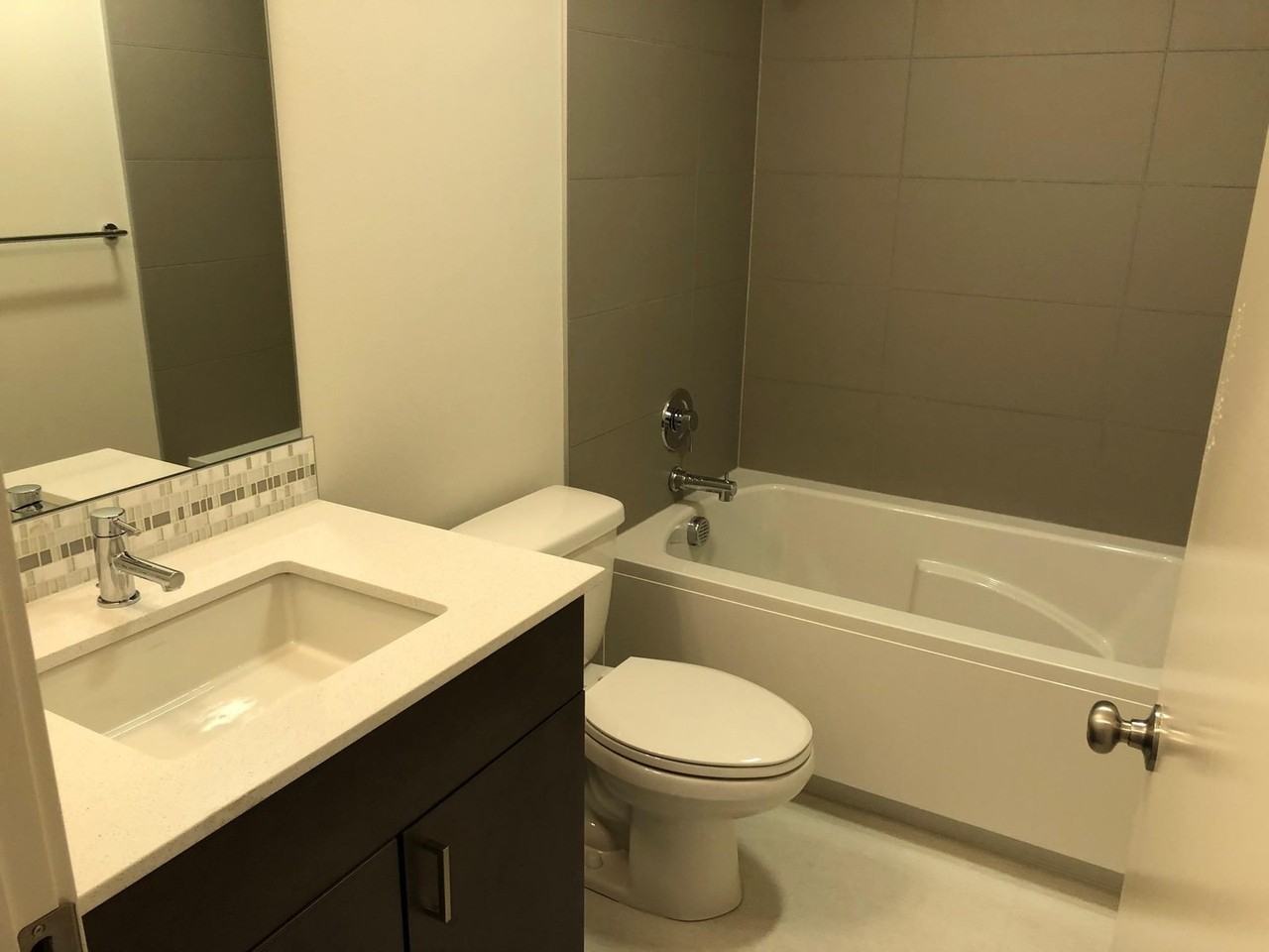 14311 Stone Ave N - Photo 5 of 12