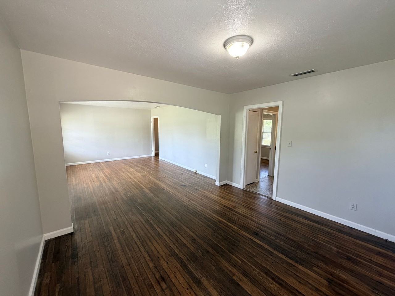 1308 W Alden Ave - Photo 2 of 17