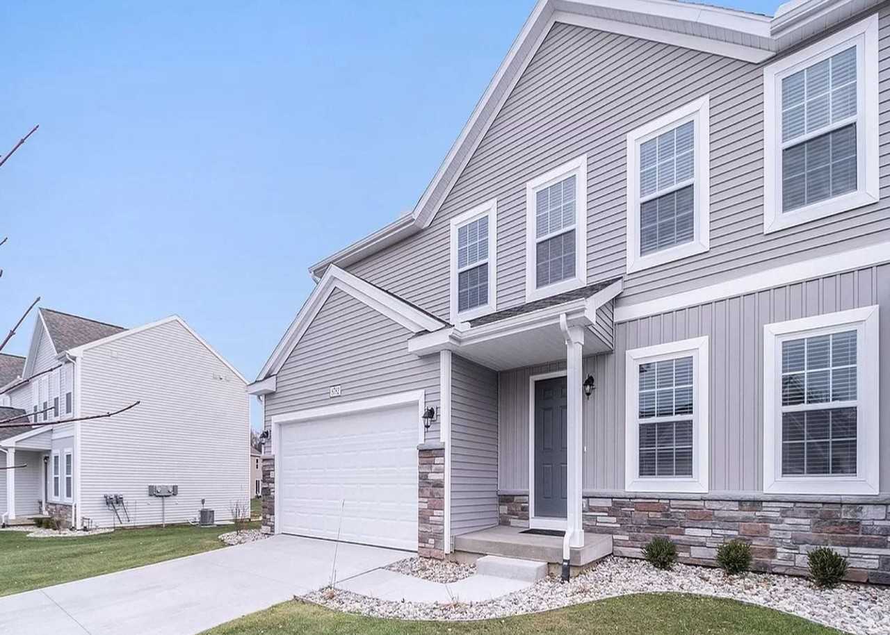 8758 Tiburon Ln - Photo 4 of 24