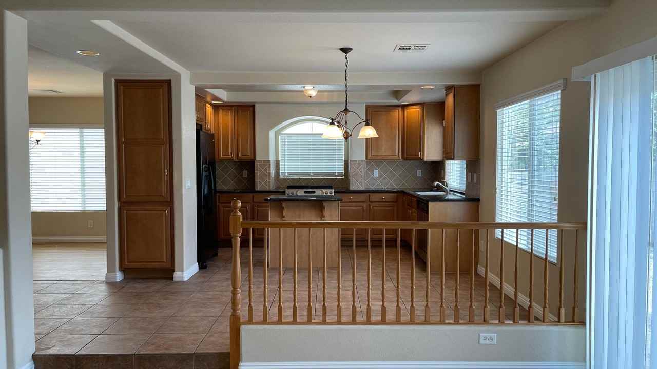 1036 Bearpaw Catch Ct - Photo 6 of 28