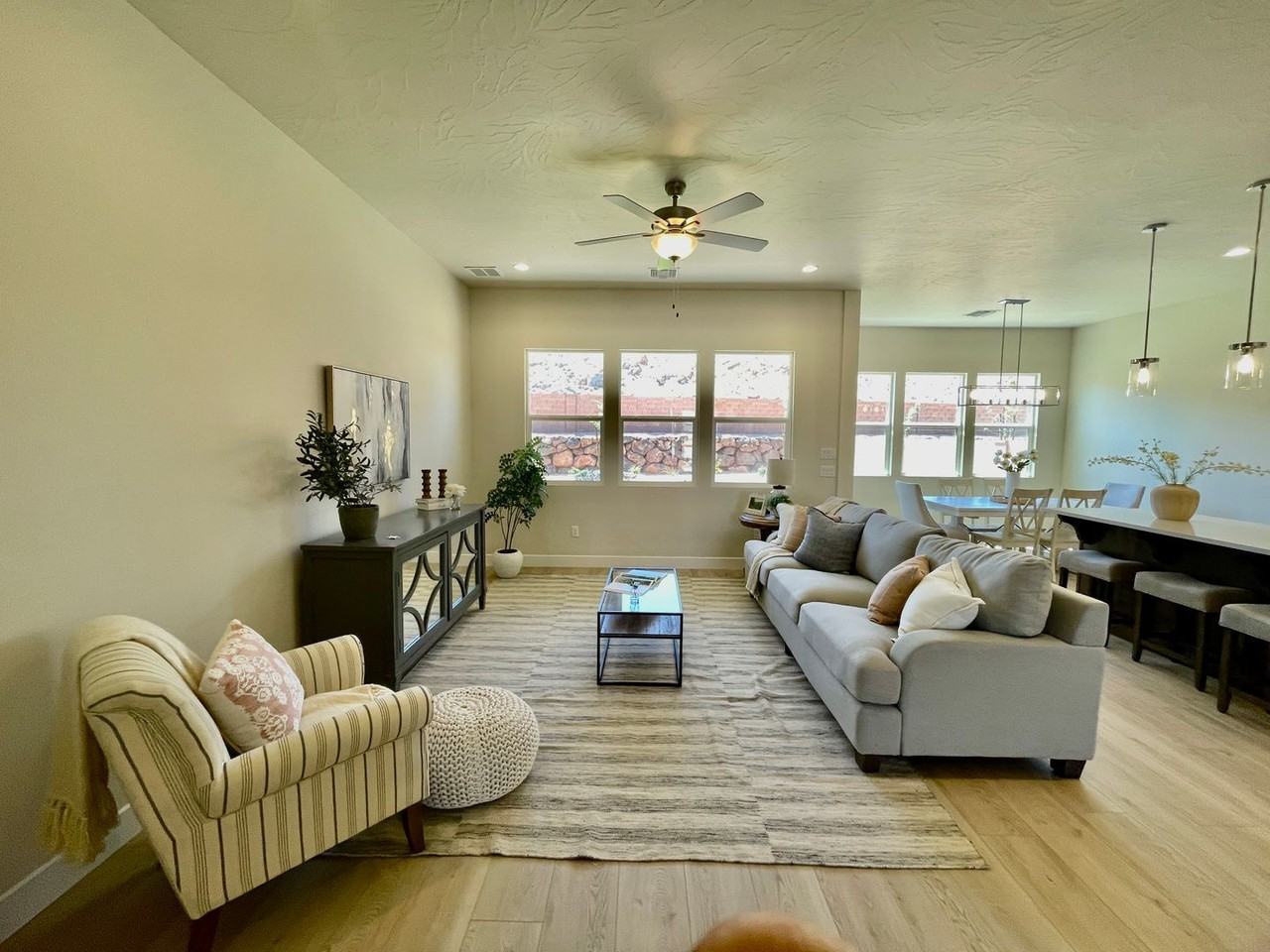 3984 E Cerro Way - Photo 7 of 30