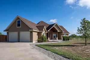 featured image of 136 Dos Caballos