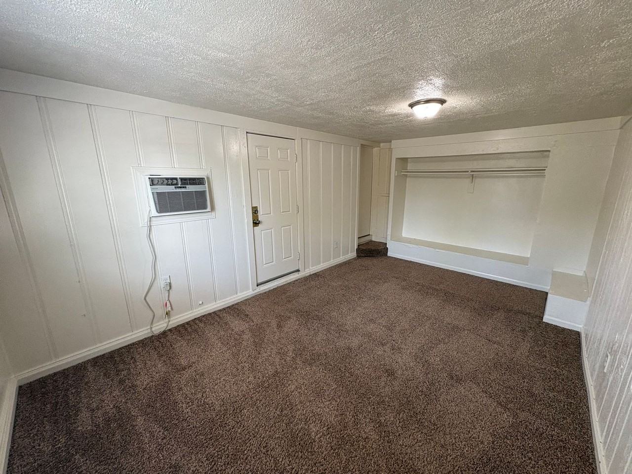 1101 N Stevenson St - Photo 5 of 28