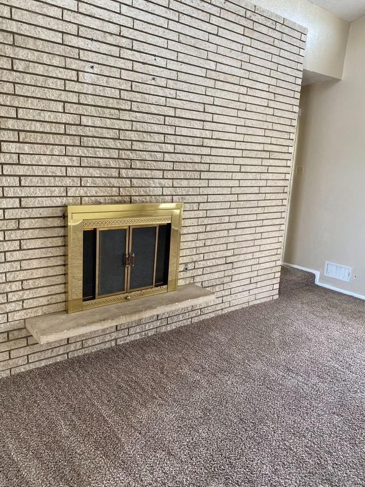 1709 Byron Ave - Photo 3 of 11