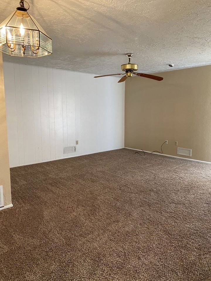 1709 Byron Ave - Photo 5 of 11