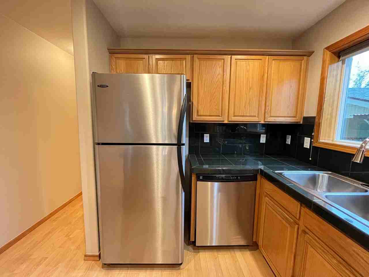 6046 Se Malden St - Photo 4 of 23