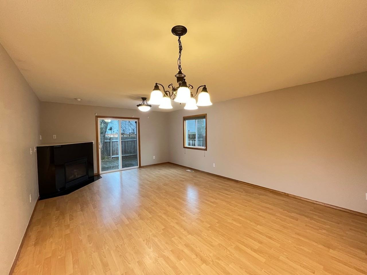 6046 Se Malden St - Photo 6 of 23