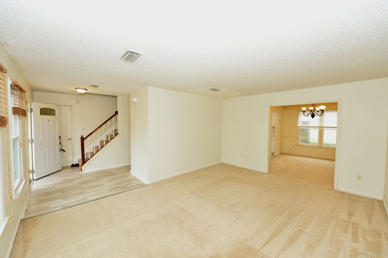 1445 Collingswood Trl - Photo 3 of 23