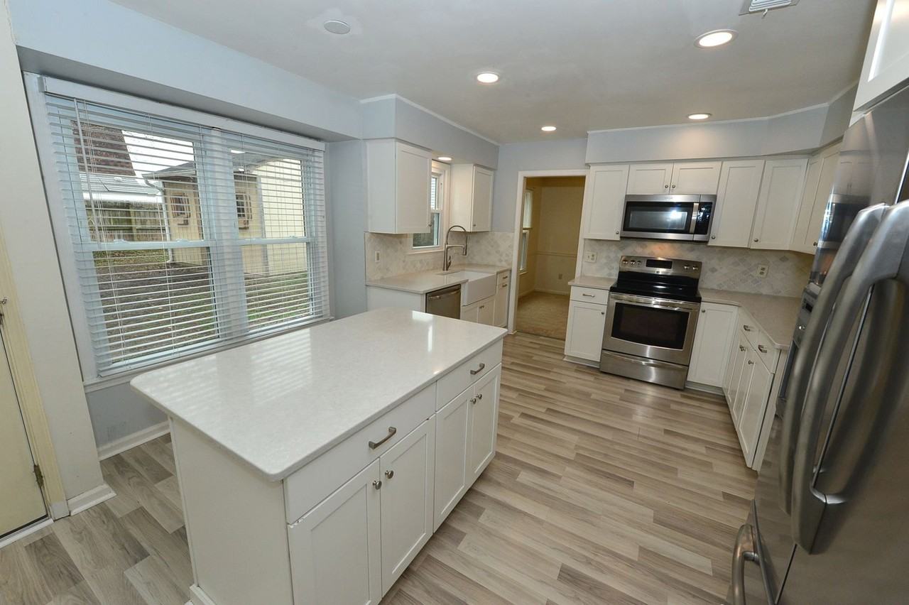 1445 Collingswood Trl - Photo 6 of 23