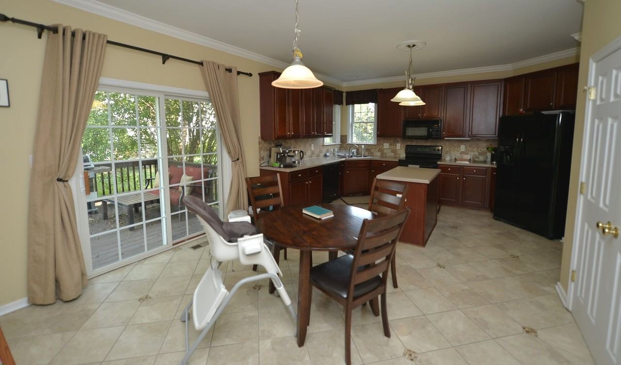 13401 Sailmaker Ln - Photo 6 of 26