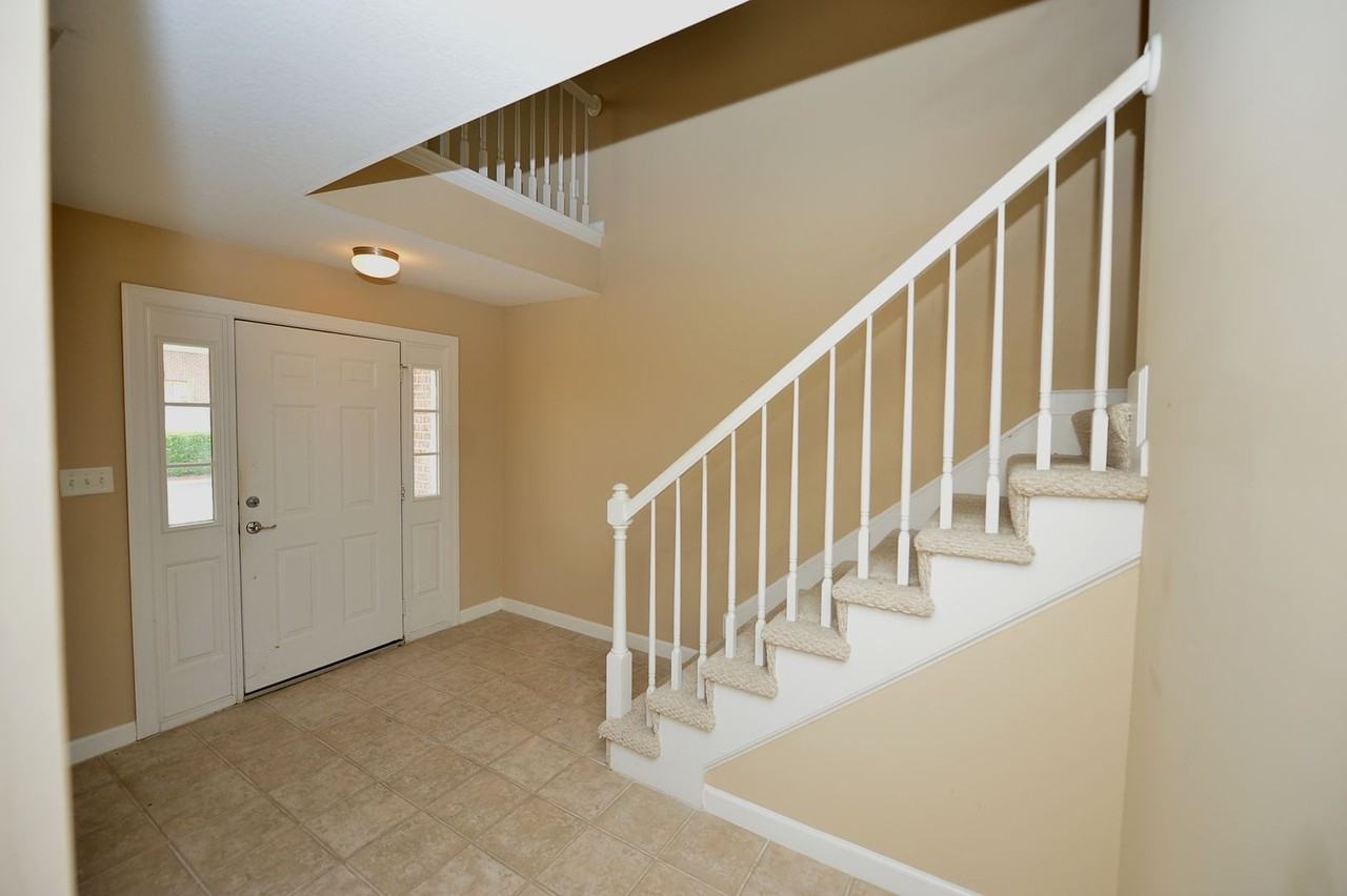 732 Sequoia Way - Photo 4 of 31