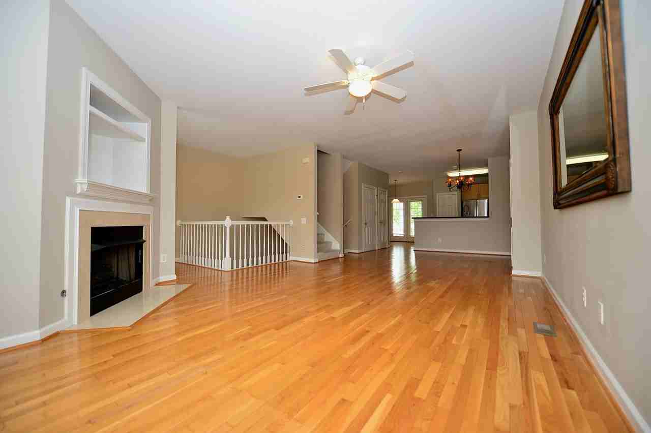 732 Sequoia Way - Photo 5 of 31